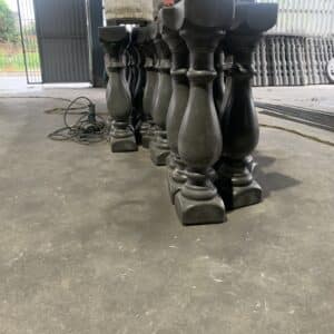 Con tiện bê tông lục bình Con tiện bê tông